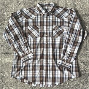 MWG Apparel Western Pearl Snap long sleeve shirt